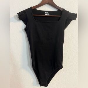 OQQ Black Ruffled Flutter Sleeve Ribbed Bodysuit